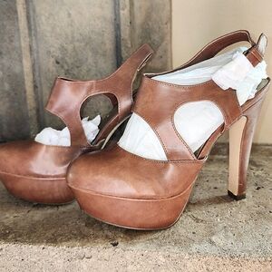 NWOB G by GUESS Women's Vonia 2 Rio Maple Pumps Size 9.5